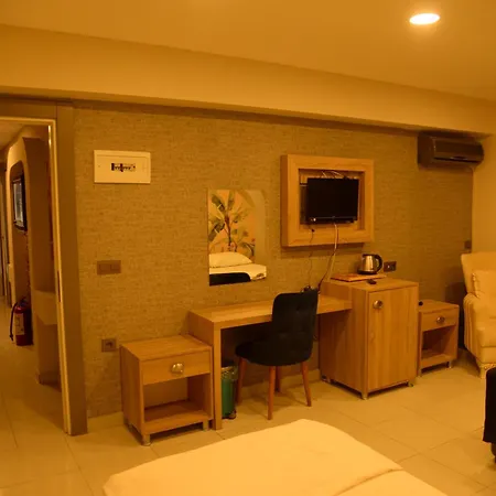 Hotel apartamentowy Leon 2*