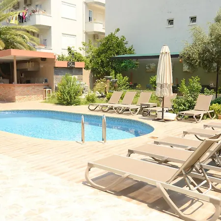 Leon Hotel apartamentowy Side