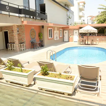 Leon Hotel apartamentowy 2*